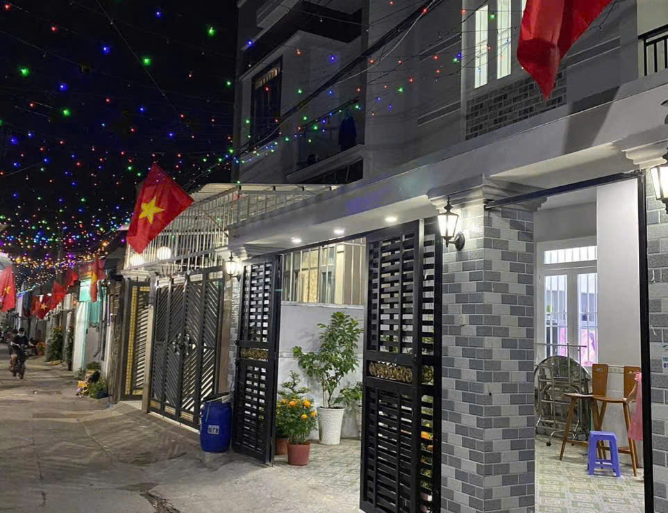 nhà đường phạm hữu lầu dĩ an