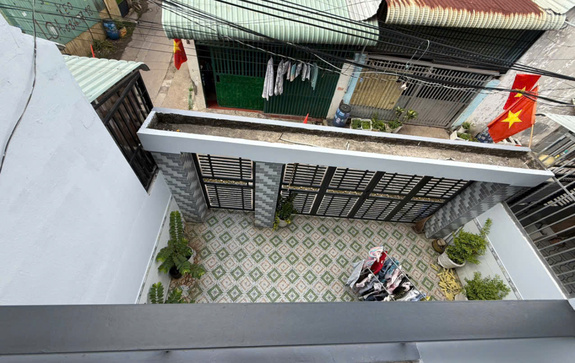 nhà đường phạm hữu lầu dĩ an