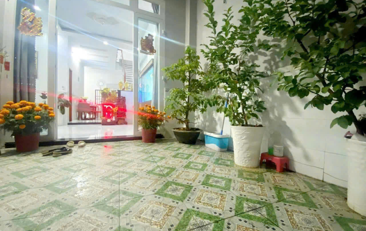 nhà đường phạm hữu lầu dĩ an