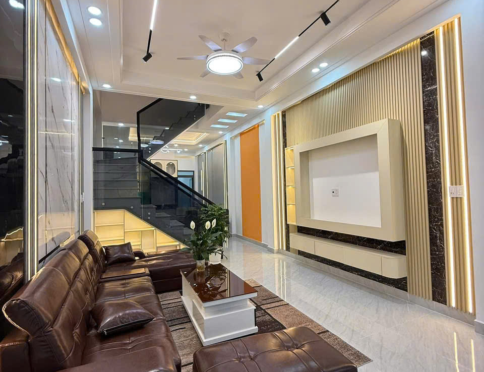 nhà gần chợ Tân Bình dĩ an