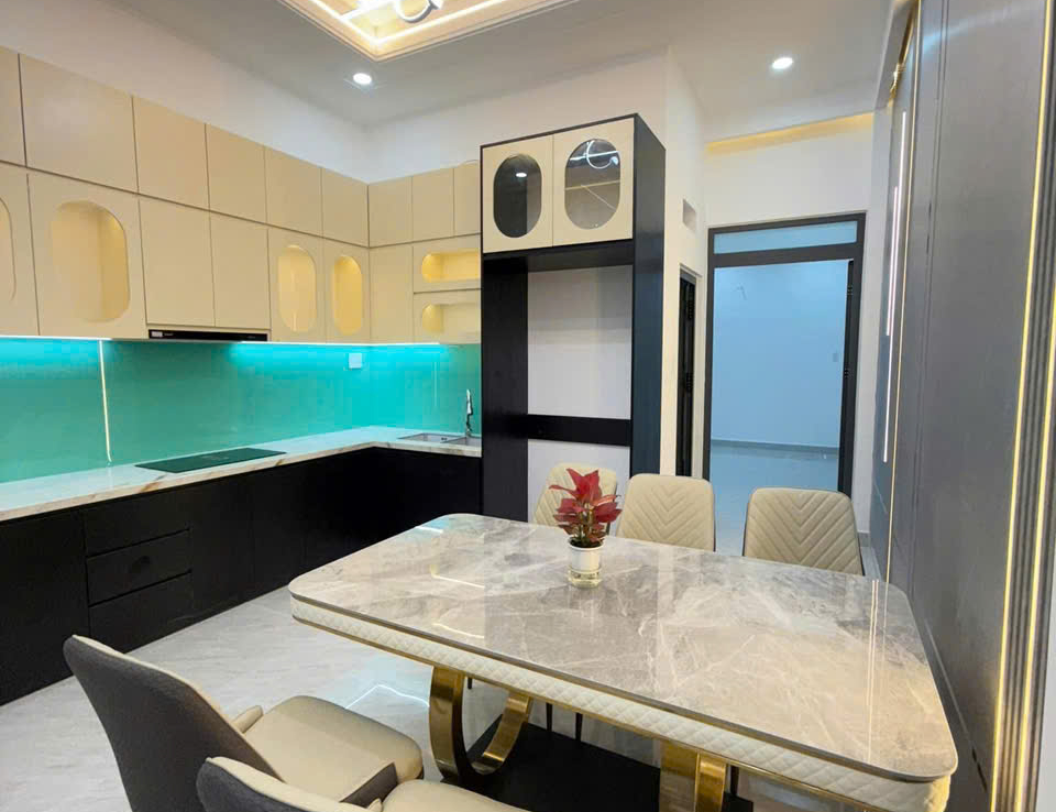 nhà gần chợ Tân Bình dĩ an