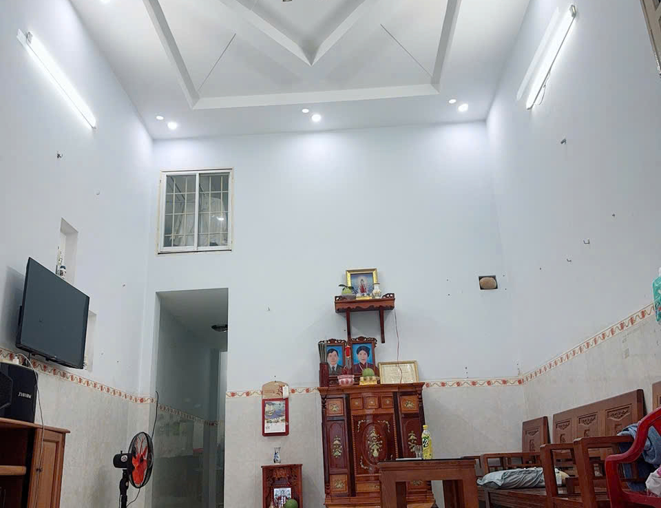 nhà nhỏ sổ riêng dĩ an