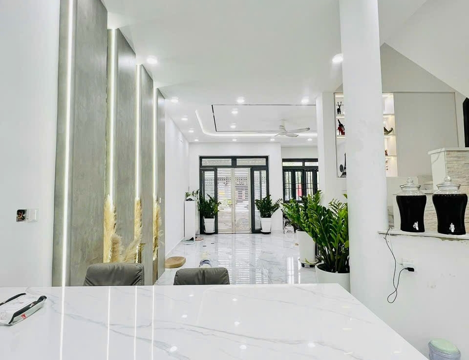 nhà bán phường bình an