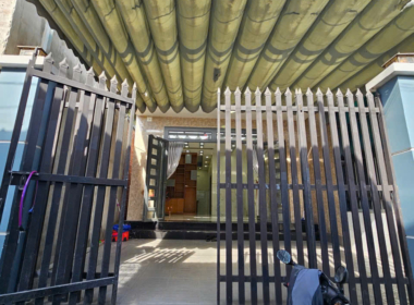 nhà gần trường học dĩ an