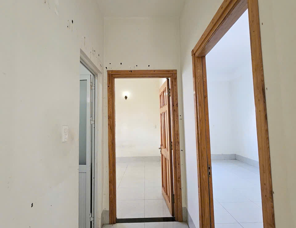 nhà gần trường học dĩ an